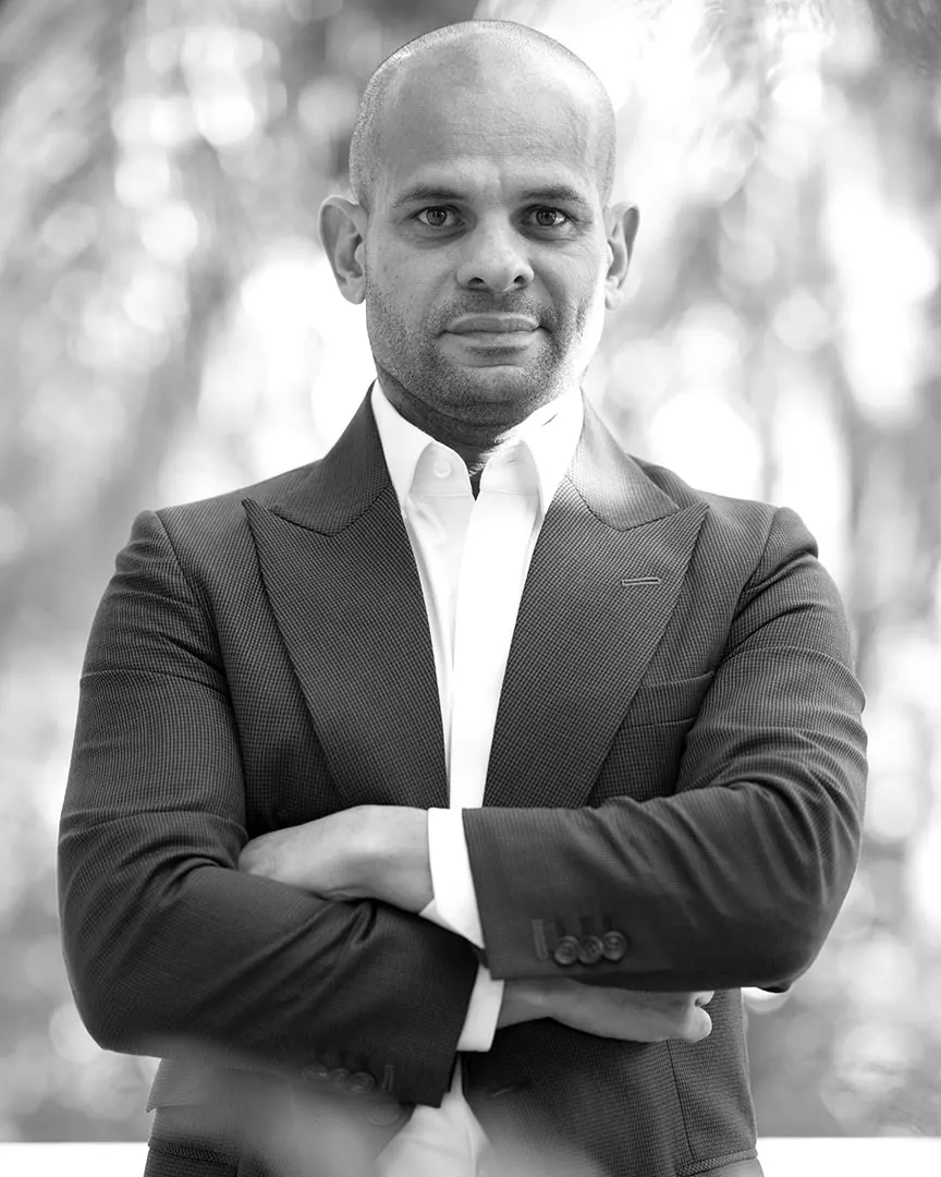 Dr. Gabriel Almeida
